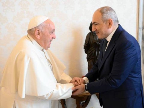 Paşinyan Roma Papası ilə görüşüb