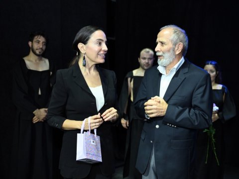 Leyla Əliyeva "Manqurt" tamaşasını izləyib - FOTO