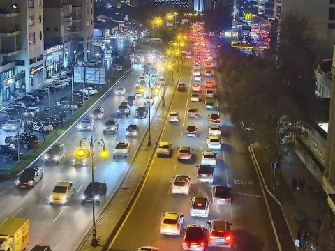 Hazırda tıxac olan YOLLAR