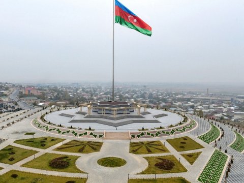 Nazir Naxçıvanda Dövlət Proqramının icrasını tənqid etdi