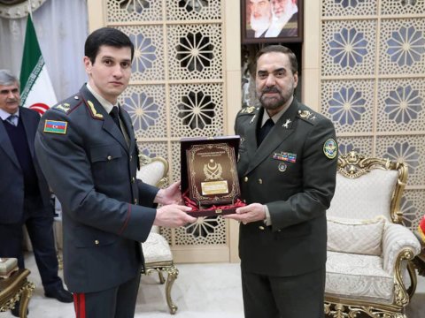 Azərbaycanla İran arasında hərbi əməkdaşlıq müzakirə edildi