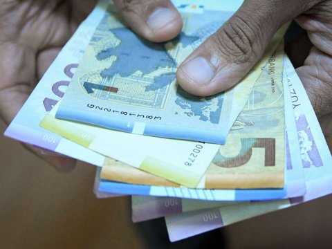 Azərbaycanda özəl sektorda da maaşlar ARTACAQ