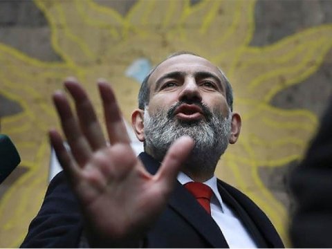 Paşinyan revanşist rəqiblərini SIRADAN ÇIXARIR