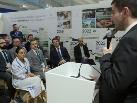 Leyla Əliyeva balıq körpələrinin suya buraxılışında - FOTO