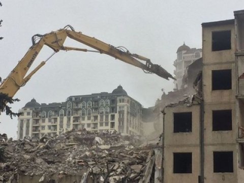 Bakıda 3, 4 və 5 mərtəbəli binalar SÖKÜLƏCƏK