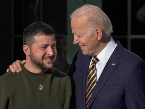 Bayden Ukraynanın 4,65 milyard dollarlıq borcunu silir