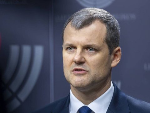 45 yaşlı yeni baş nazir