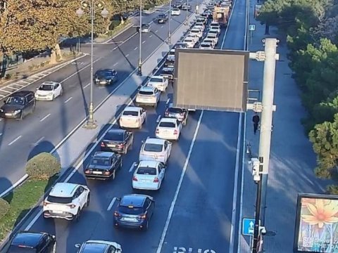 Hazırda tıxac olan YOLLAR