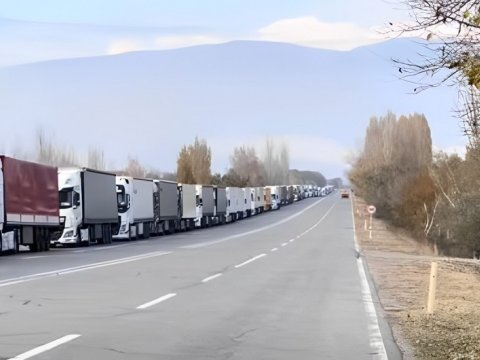 Azərbaycan-Türkiyə sərhədində sıxlıq yarandı - SƏBƏB