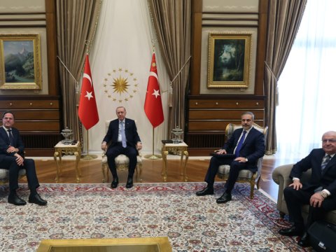 NATO rəhbəri Türkiyədə kimlərlə görüşdü?