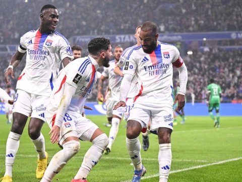 "Lion" Bakıya 23 futbolçu ilə gəlir