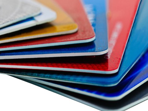 Nağdsız əməliyyatların həcmi artıb