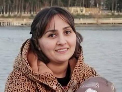 Qəzada ölən müəllim yeni maşınıyla dərsə gedirmiş