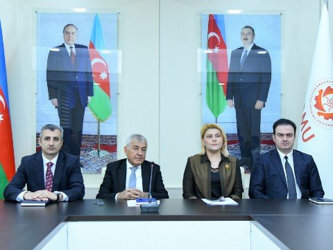 BMU-nun rektoru əcnəbi tələbələrlə görüşüb -&nbsp;FOTOLAR