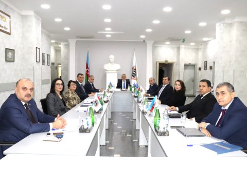 5 vəkilə xəbərdarlıq edildi, 4-nə töhmət verildi