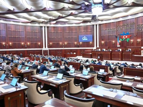 Deputatlar 15 məsələyə görə TOPLAŞDI