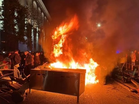 Gürcüstanda etirazçılara xəbərdarlıq EDİLDİ