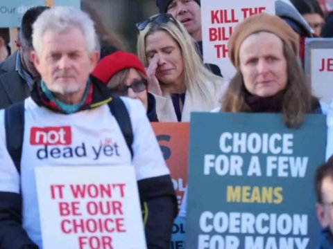 Britaniya parlamenti evtanaziyaya "HƏ" dedi