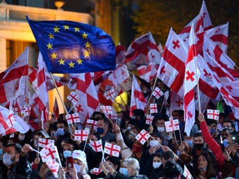 Avropa Gürcüstan vətəndaşlarını işə GÖTÜRMƏYƏCƏK