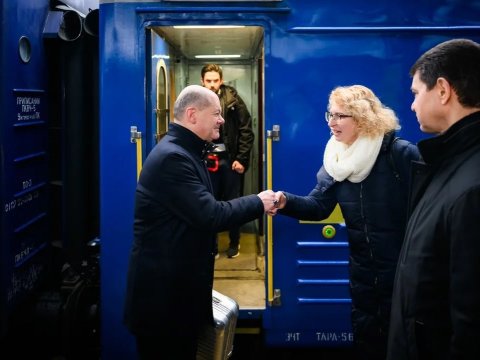 Şolts Kiyevdədir - ikinci dəfə...