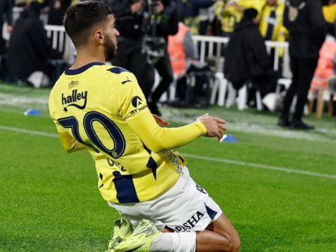 &ldquo;Fənərbağça&rdquo; doğma meydanda üç xal qazandı