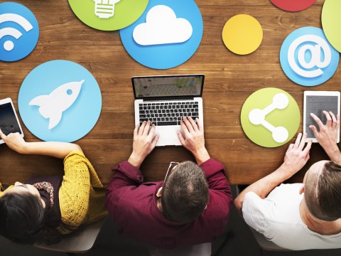 Azərbaycanda uşaqların sosial şəbəkələrə girişi qadağan edilə bilər