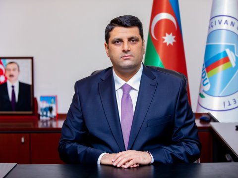 Prezidentin bu gün təyin etdiyi rektorun DOSYESİ