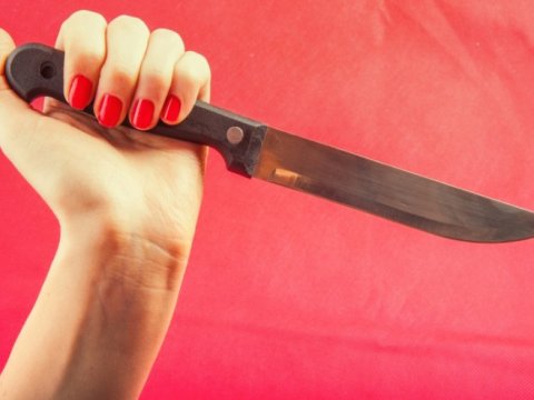 Masazırda arvad ərini ÖLDÜRDÜ