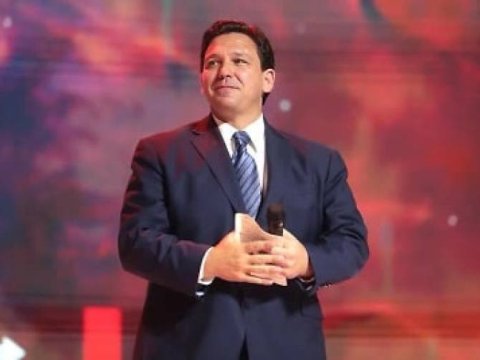 Tramp müdafiə naziri postuna namizədi DƏYİŞİR