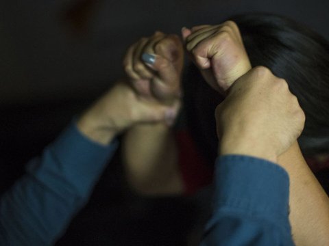 Kişi üç uşaq anası olan arvadını isti su ilə YANDIRDI