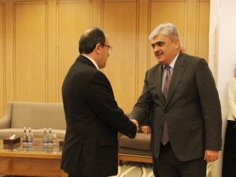 Maliyyə naziri Türkiyə səfiri ilə görüşüb