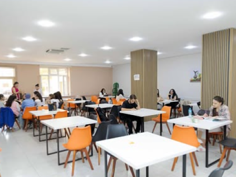 Tələbələrin bufetlə bağlı şikayətinə rəsmi REAKSİYA