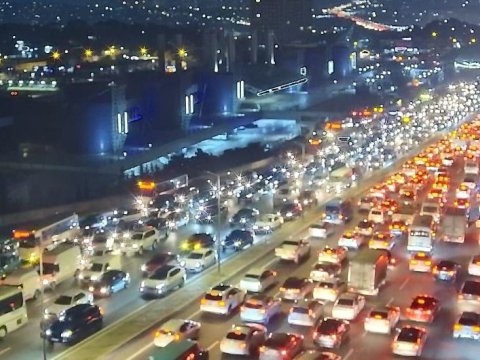 Hazırda tıxac olan YOLLAR