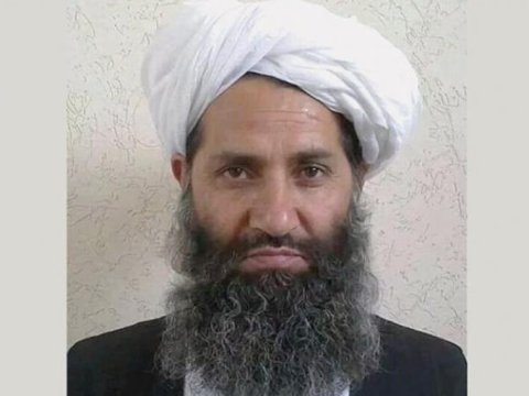 1 ildə 150 qohumuna vəzifə verib