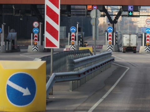 Pullu yoldan istifadə qaydasını pozanlar&nbsp;məsuliyyət daşıyacaq