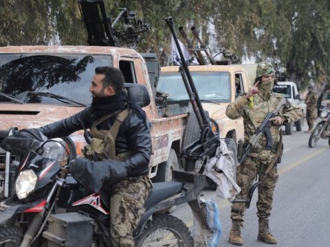 Suriya müxalifəti paytaxta DAXİL OLUR