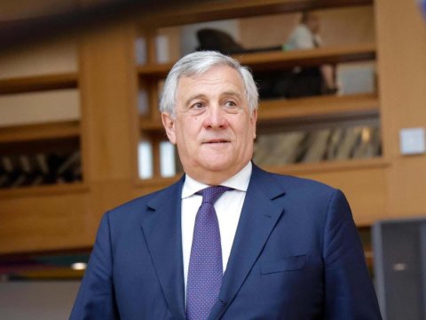 İtaliyanın Suriyadakı səfirliyinə silahlılar daxil olub