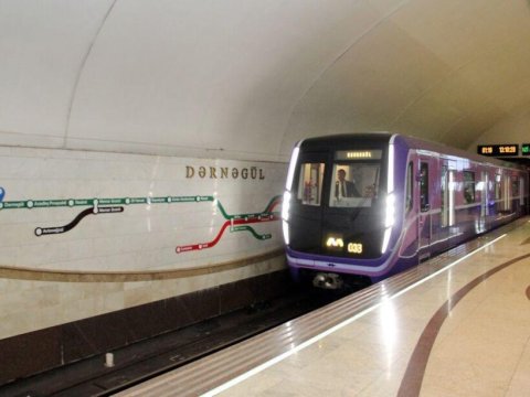 Bakı metrosunda yenə GECİKMƏ