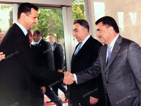 Bir şəklin tarixçəsi: Bəşər Əsəd Azərbaycanda…