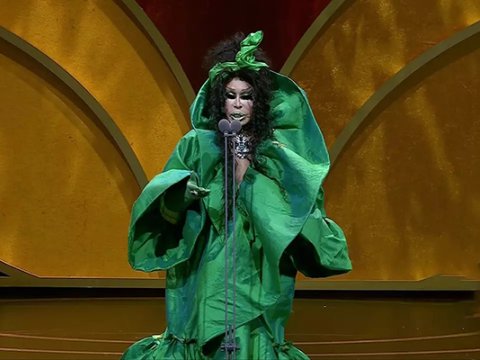 "Rəqibim yoxdur, daha niyə yaşayım ki?" - Bülent&nbsp;Ersoy