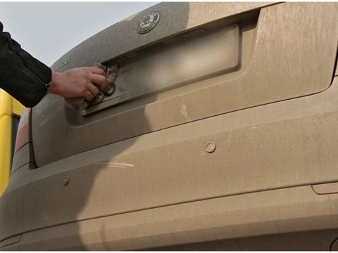 Nömrələrini təmiz saxlamayan sürücülər cərimələnəcək - XƏBƏRDARLIQ