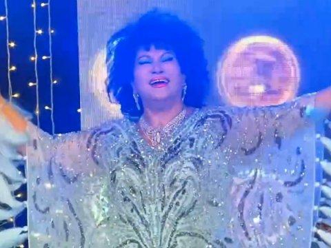 Zeynəb Xanlarovadan Yeni il SÜRPRİZİ - VİDEO