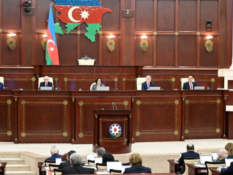 Parlamentdə nələrdən danışıldı... - İclasdan FOTOLAR