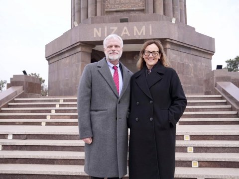 ABŞ səfiri xanımı ilə Gəncədə - FOTO