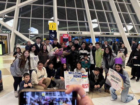 Azərbaycanlı şagird və tələbələr UNESCO-nun qərargahında - FOTO