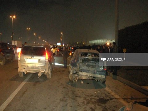 Bakıda dörd &ldquo;Toyota&rdquo; toqquşdu - Hadisə yerindən GÖRÜNTÜLƏR