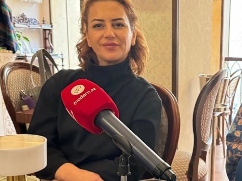 Azərbaycan qadınları baxımı yaxşı makyaj etməkdə görür – MÜSAHİBƏ