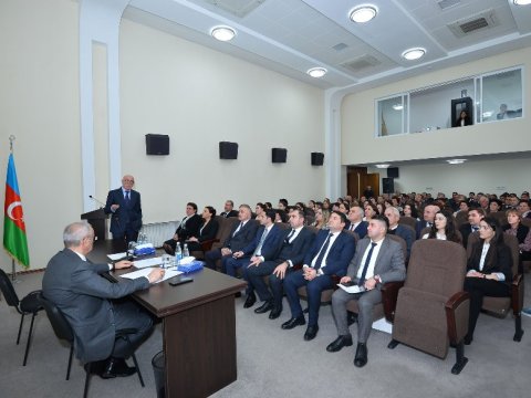 Nazir müavini Quba-Xaçmaz regionunda təhsil rəhbərlərini bir araya gətirdi
