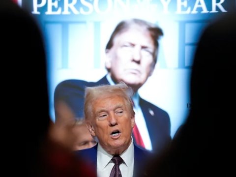 Tramp onları andiçmə mərasiminə DƏVƏT EDİB