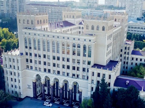 İşdən çıxarılan vəzifəli şəxs məhkəməyə ÜZ TUTDU